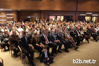 İzmir’de Çok Sayıda Veli Ve Öğrencinin Katılımıyla İzmir Uğur Okulları Veli Seminerleri Düzenlendi.